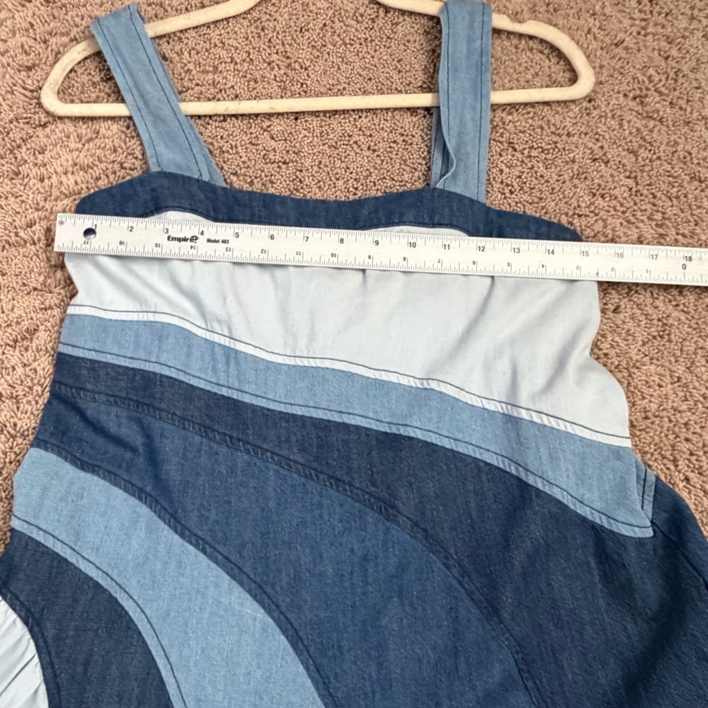 Small fits medium Anthropologie pilcro seamed smocked midi dress denim jean blue - Picture 16 of 16